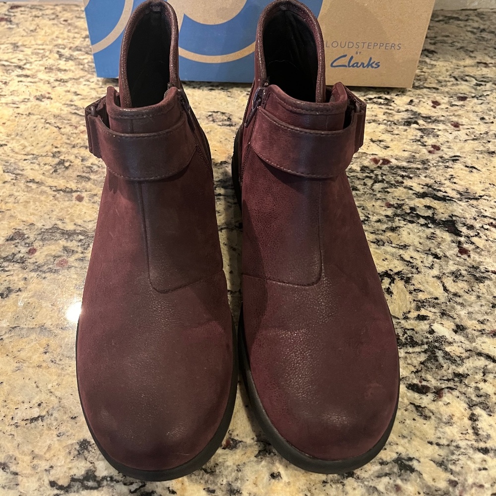 Clark Cloudsteppers Booties Nib Size 9m - image 2